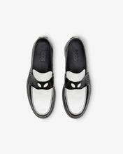 Load image into Gallery viewer, Wirdo Loafers | Unisex Loafers White | GCDS®