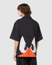 Load image into Gallery viewer, Daffy Duck bowling shirt: Men Shirts Black | GCDS
