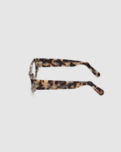 Load image into Gallery viewer, GD5016 Cat-eye eyeglasses : Unisex Sunglasses Tortoise  | GCDS
