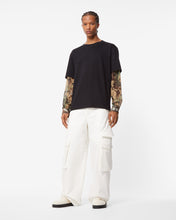 Load image into Gallery viewer, Gcds Hentai Loose T-shirt : Men T-shirts Black | GCDS Spring/Summer 2023
