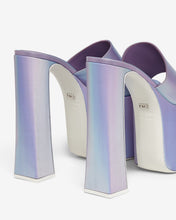 Load image into Gallery viewer, Holographics Platform Sandals : Women Shoes Silver/Lilac | GCDS Spring/Summer 2023
